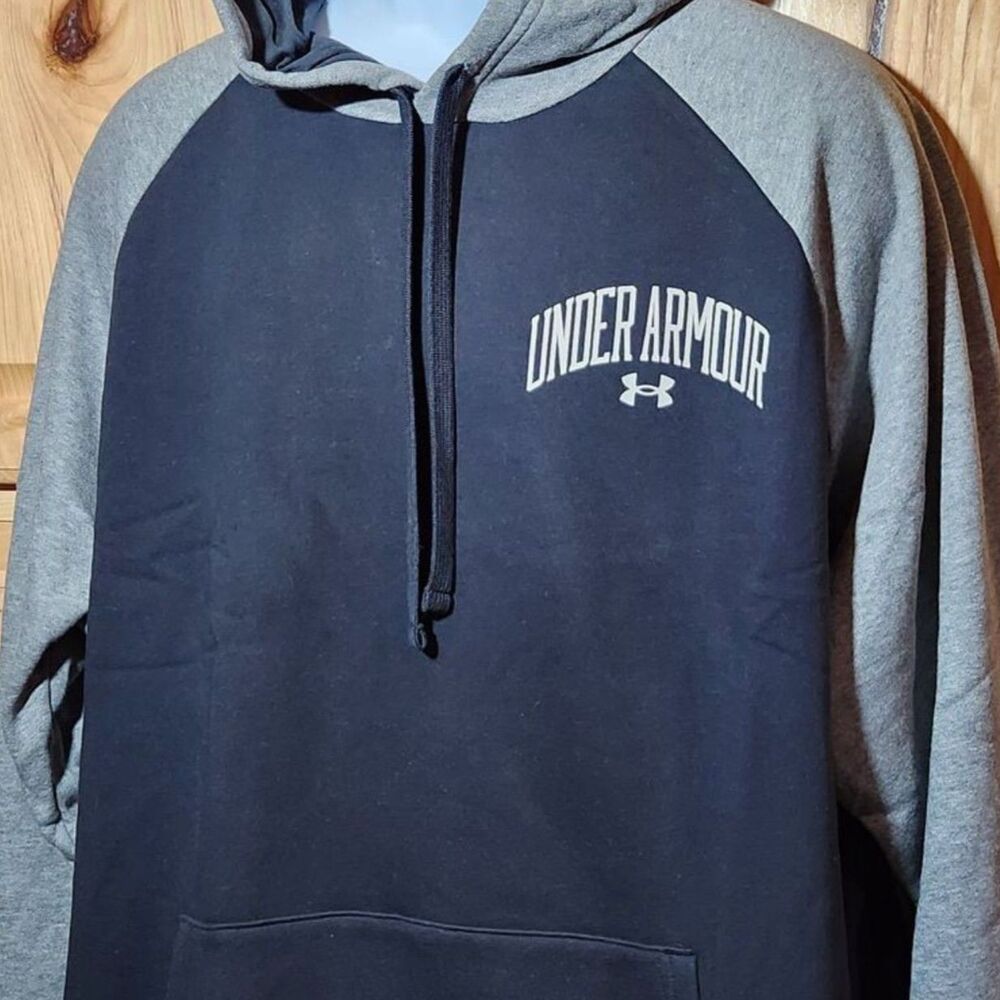 Under Armour Men’s XXL Colorblock Hoodie Black Grey